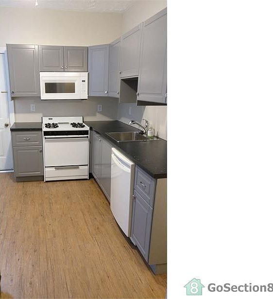 1st image of 2505 E Oakdale St