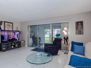 801 SW 138th Ave APT 112E, Pembroke Pines, FL 33027
