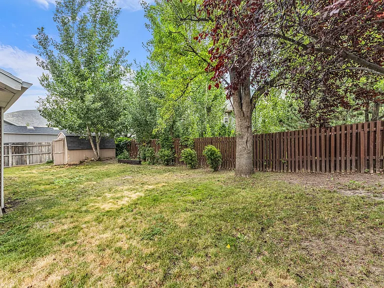 879 Rice Cir — Photo 25