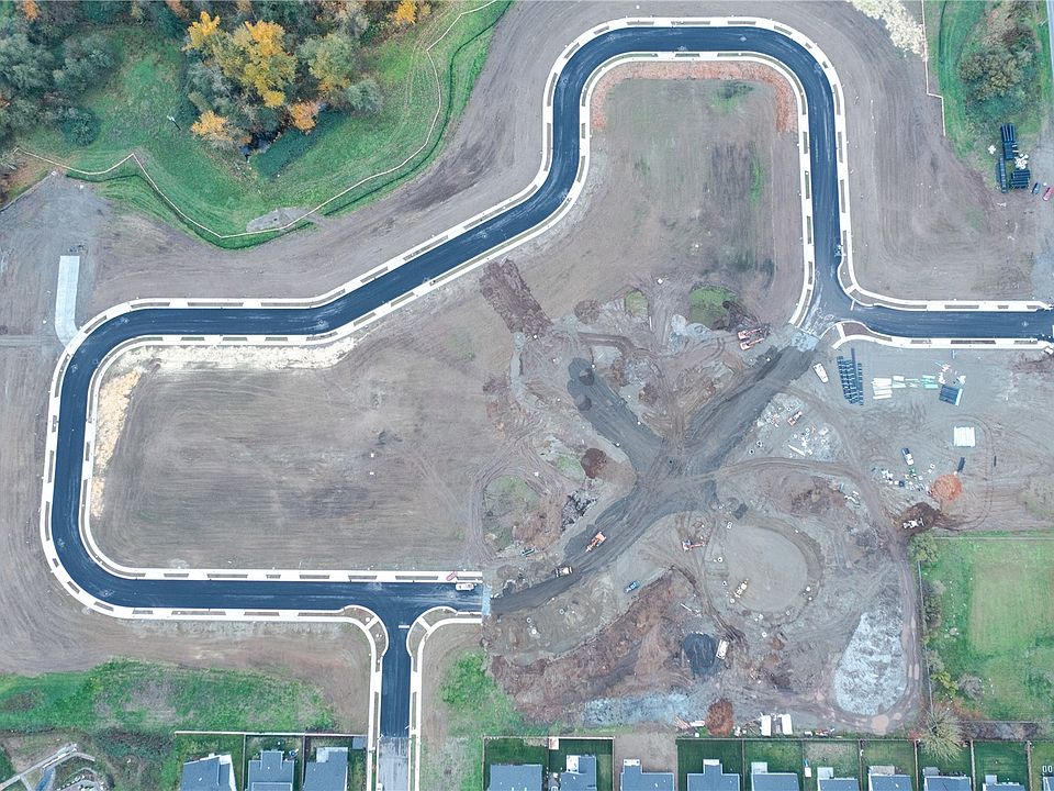 2nd image of 2118 Lagerwey Circle