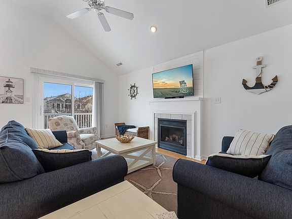 3rd image of 255 Asbury Ave #2