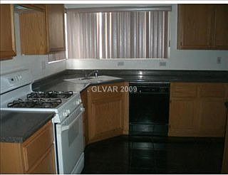 5th image of 2804 Evelyn Lake Ct