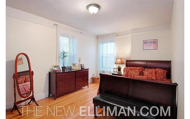 Sold by Douglas Elliman | media 10