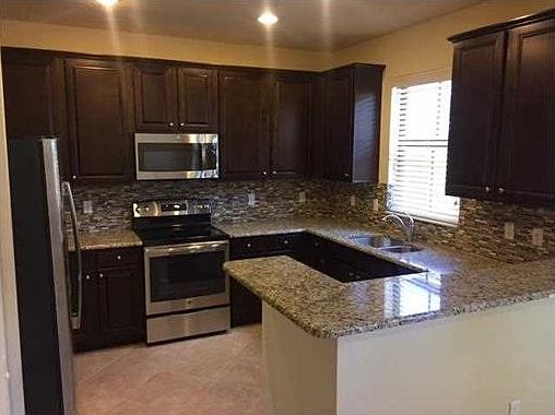 3rd image of 8445 Lakeview Trl