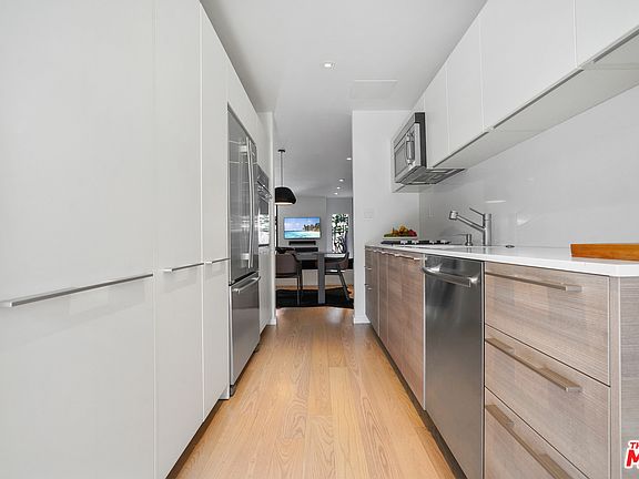 5th image of 1033 Carol Dr APT T15