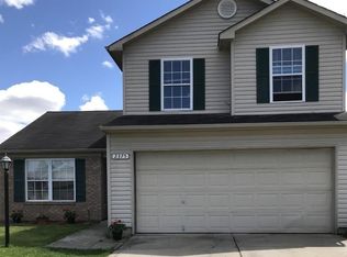 2375 Lakecrest Dr, Columbus, IN 47201