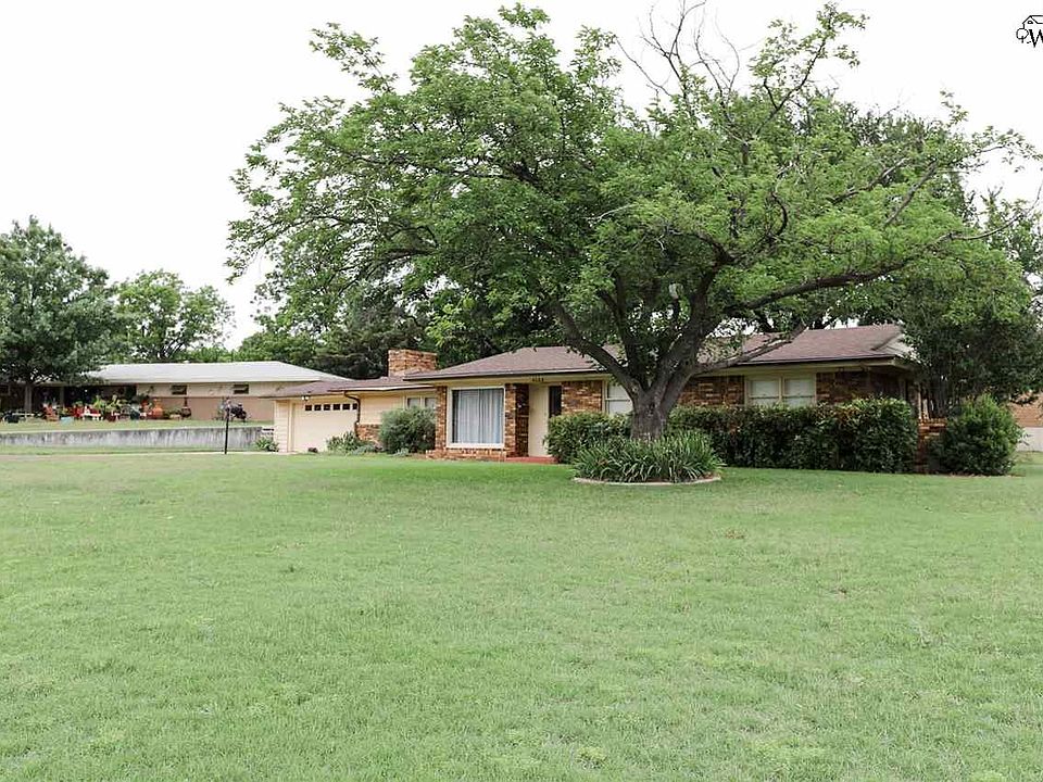 1st image of 4104 Rivercrest Dr