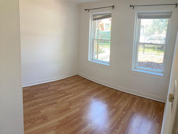 3rd image of 2521 W Haddon Ave #1