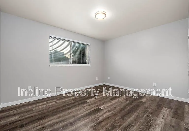768 N 1060 W — Photo 10