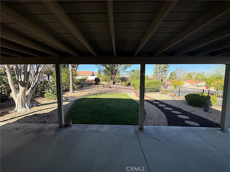 28311 Avenida Francesca — Photo 23