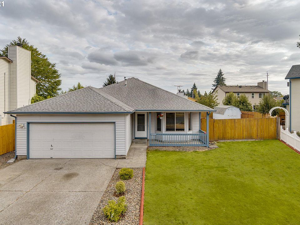 1st image of 13505 NE 78th Cir