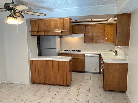 3rd image of 1363 Oceanaire Dr