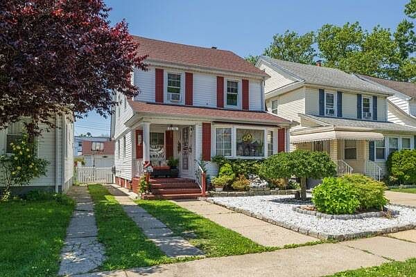 1st image of 92-56 216th St