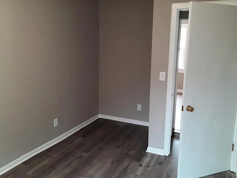341 Park Ave #5 — Photo 13