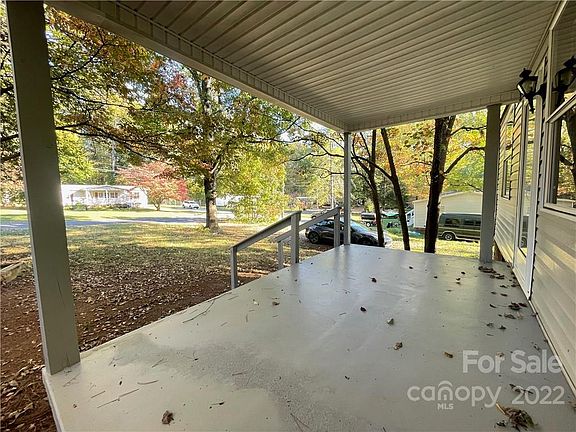 4th image of 340 Montego Ln