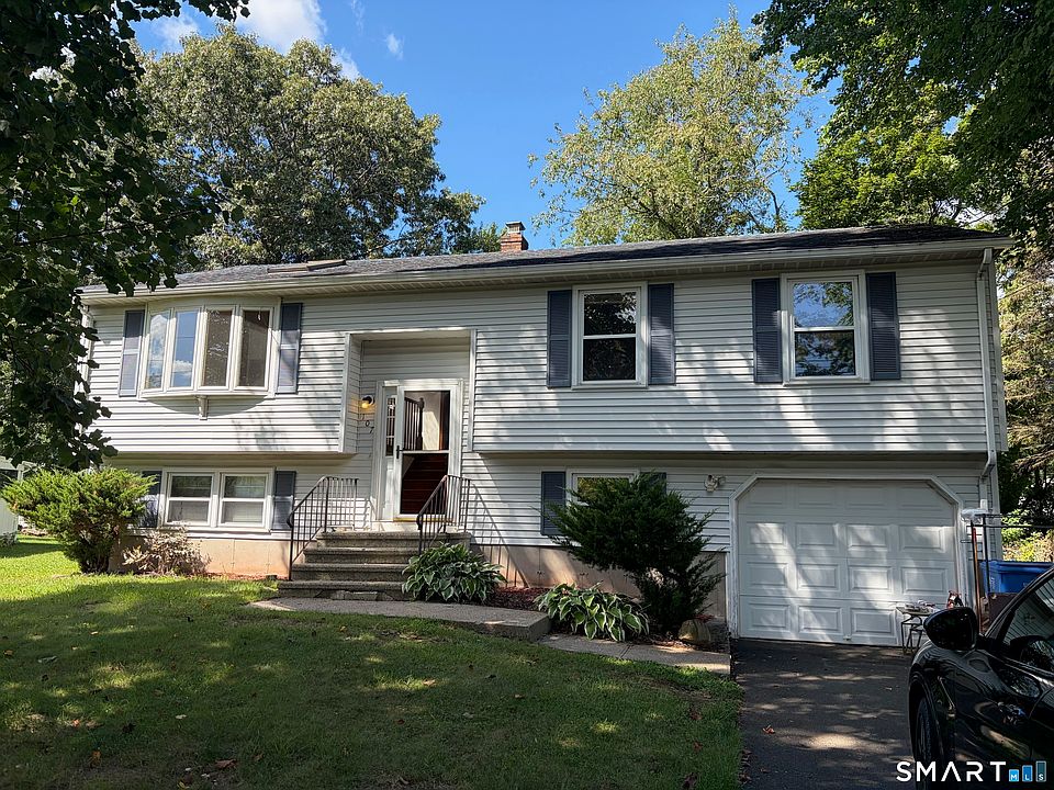 1st image of 107 Tanglewood Drive