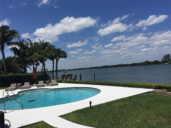 5th image of 1860 Cutlass Cove Dr