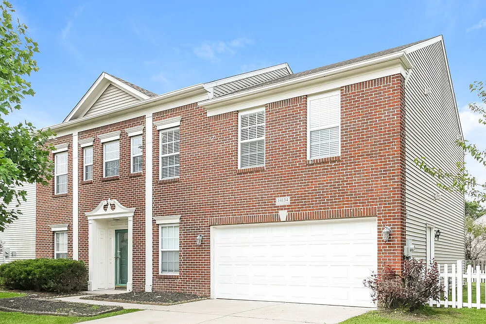 4 bed, 2.5 bath, 2724 sqft, $2,670 — Photo 4