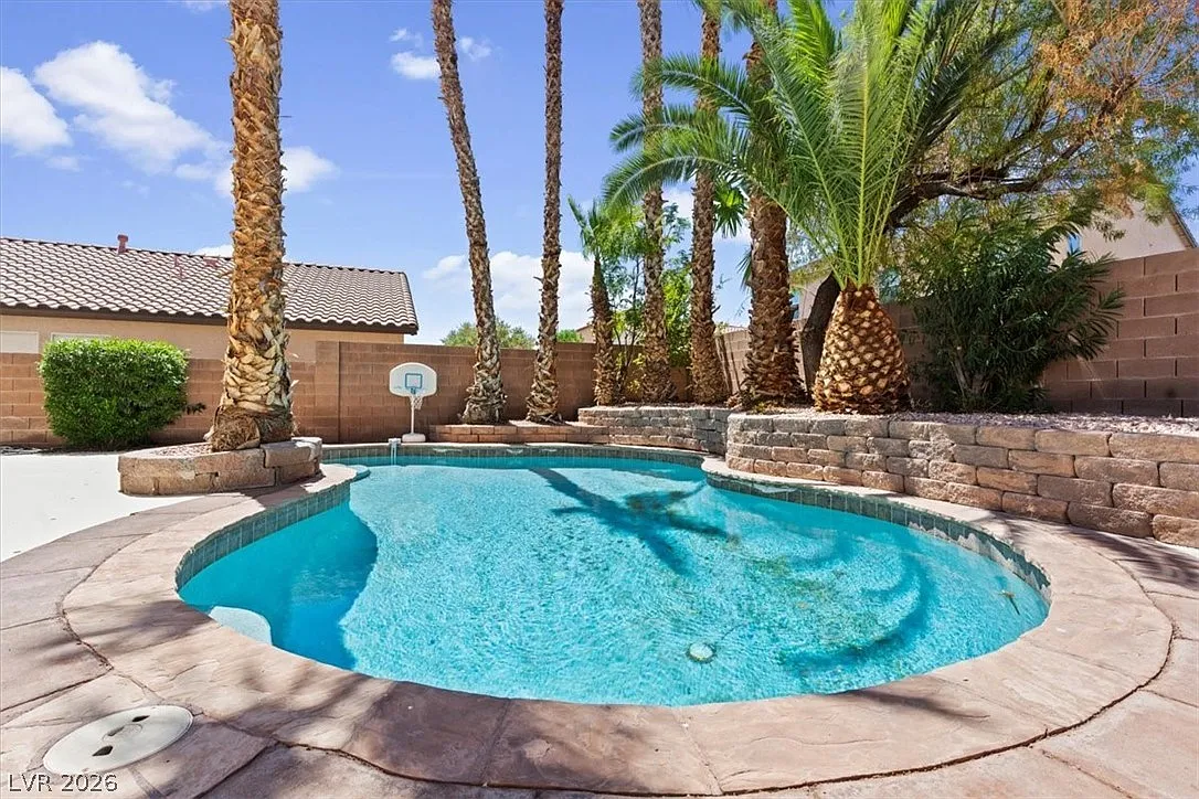 Photo 1 of 36 - 4916 Naff Ridge Dr #0 - Las Vegas, NV Primary Photo - 4916 Naff Ridge Dr #0