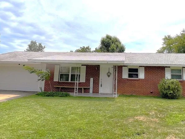 715 Hinshaw Dr, Springdale, AR 72762