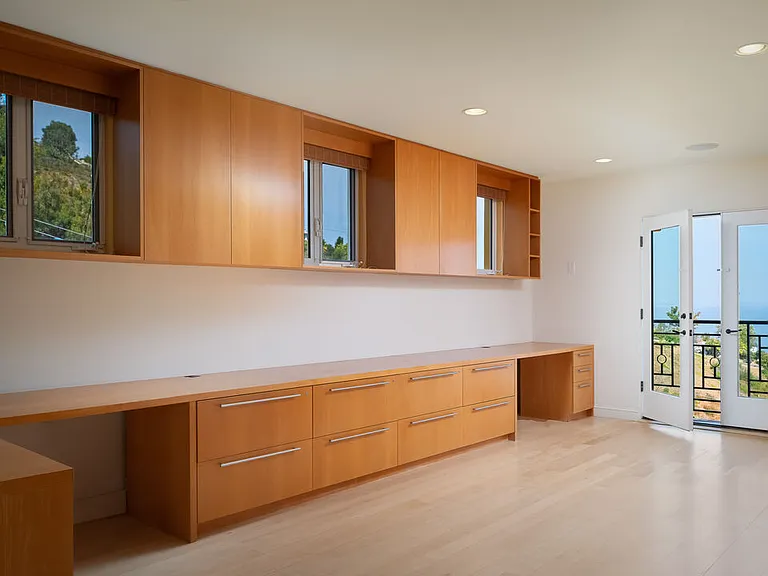 3235 Rambla Pacifico — Photo 19