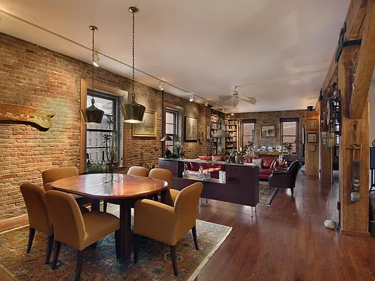 Sold by Sotheby's International Realty | media 18