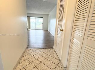 8435 Sunrise Lakes Blvd APT 302, Fort Lauderdale, FL 33322
