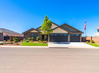 988 E Oxbow Way, Washington, UT 84780