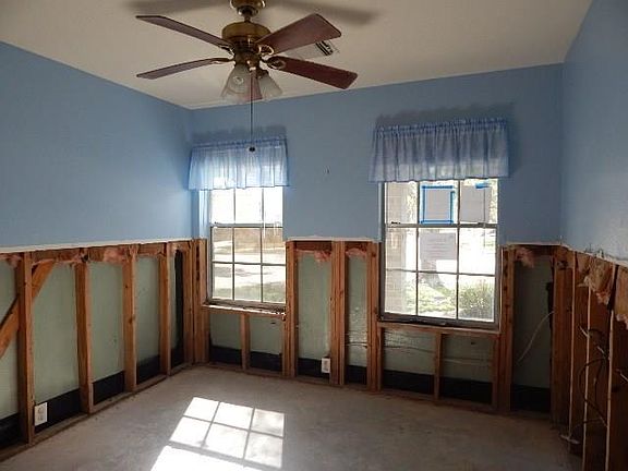 2nd image of 19738 Twin Canyon Ct