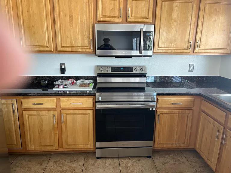 1346 E Cactus Bloom Way — Photo 5