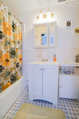 Rented by City Connections Realty | media 29