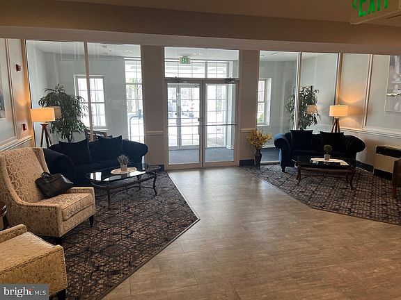 2nd image of 200 Belmont Forest Ct Unit 205