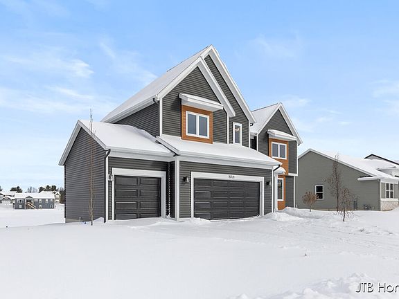 3rd image of 15721 Norwalk Rd