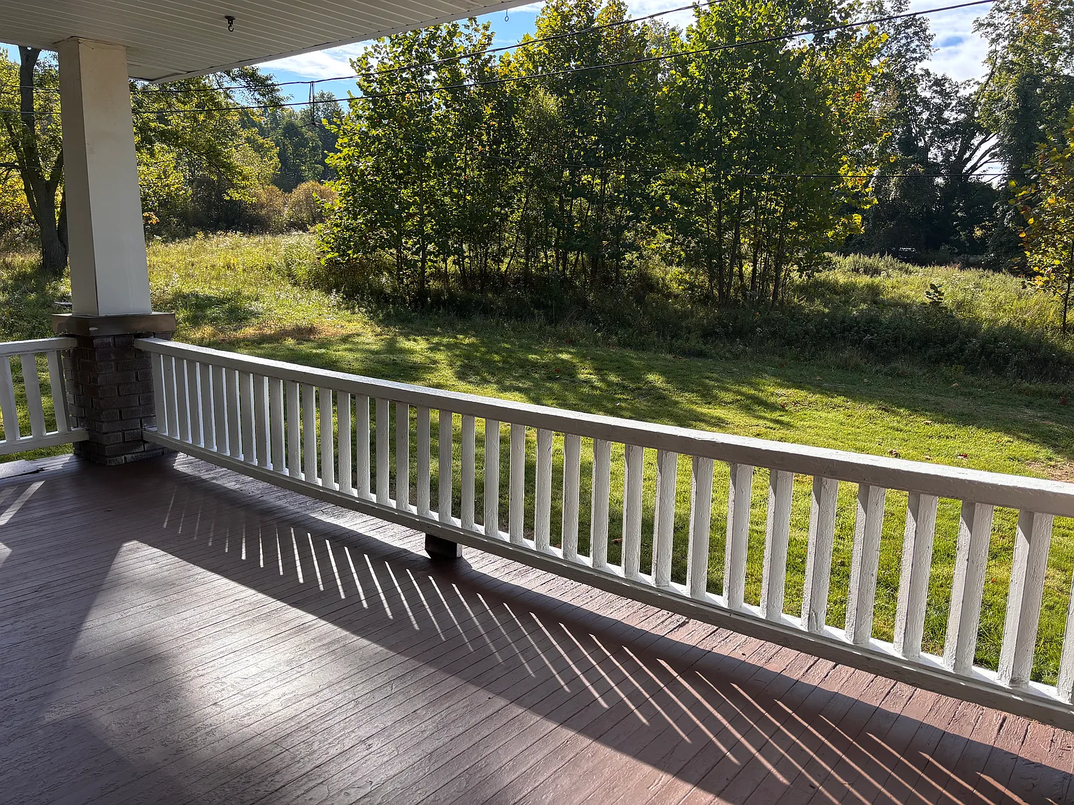 3 bed, 1.5 bath, 1600 sqft, $2,000 — Photo 2