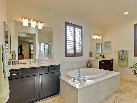 2nd image of 667 Elderberry Dr