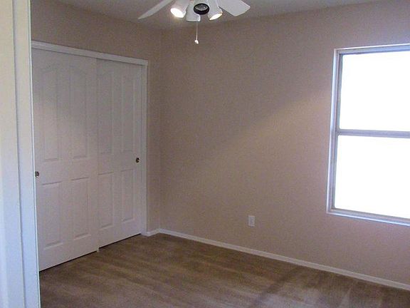 3rd image of 2822 E Indian Wells Pl