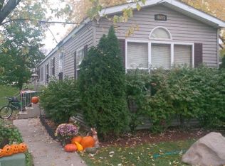 4695 Prior Ave N, Arden Hills, MN 55112