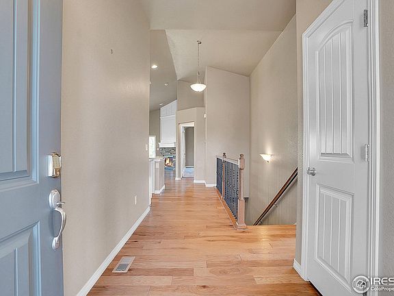 4th image of 552 Mount Rainier Ct