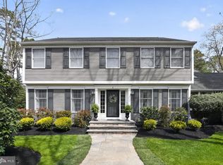 6 Pointe View Dr, Medford, NJ 08055