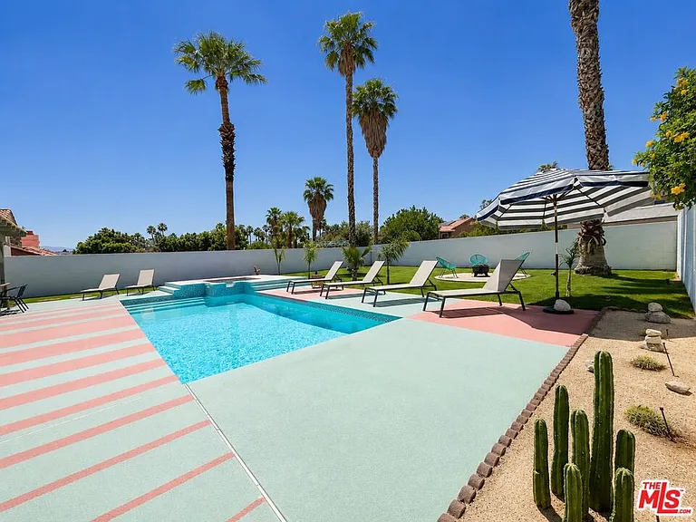 68725 Tachevah Dr — Photo 1