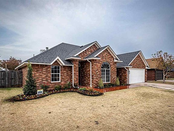2nd image of 6807 SW Coralwood Dr