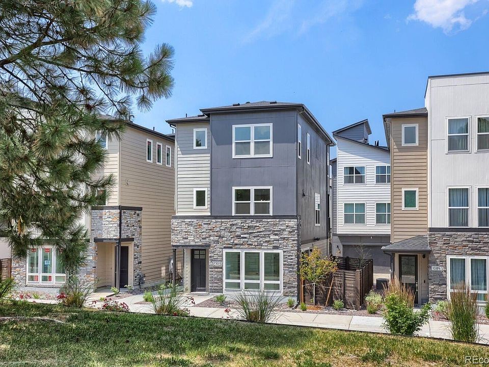 1st image of 10904 E Hinsdale Circle