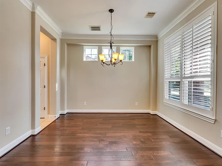 5342 Tyler Park Ln — Photo 10