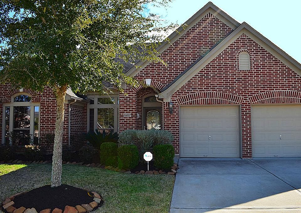 1st image of 22135 Canyonwood Park Ln
