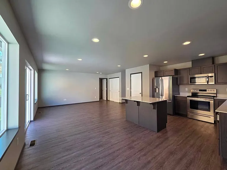 2391 SE Sage Brooke Rd — Photo 2