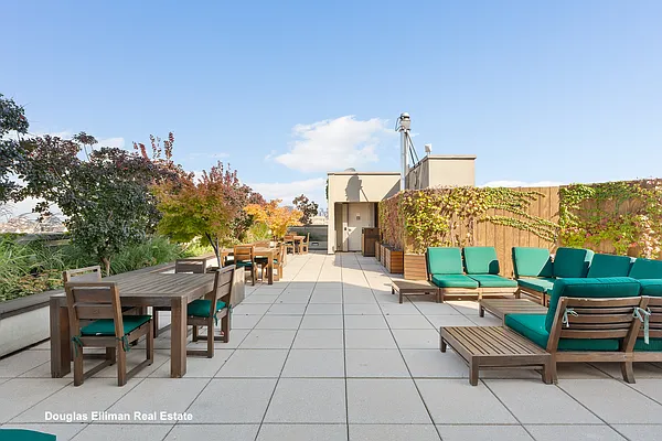 Rented by Douglas Elliman | media 19