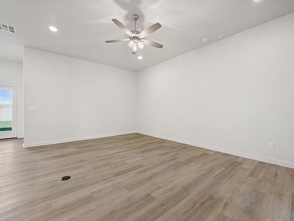 3rd image of 6007 Venita Ave