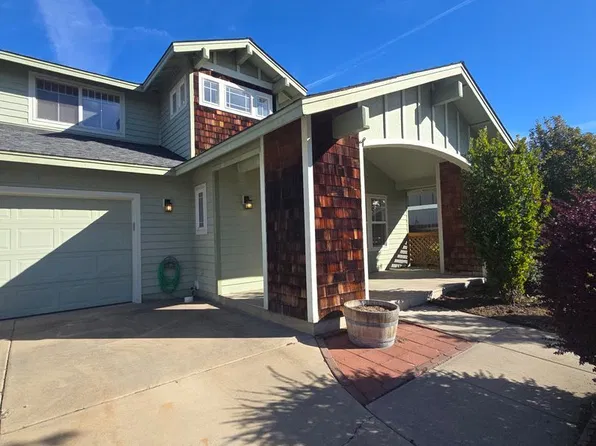 2405 NW Antler Ct, Redmond, OR 97756