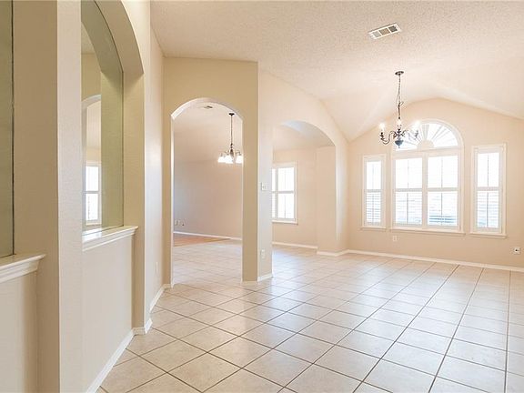 5th image of 405 Prairie Gulch Dr