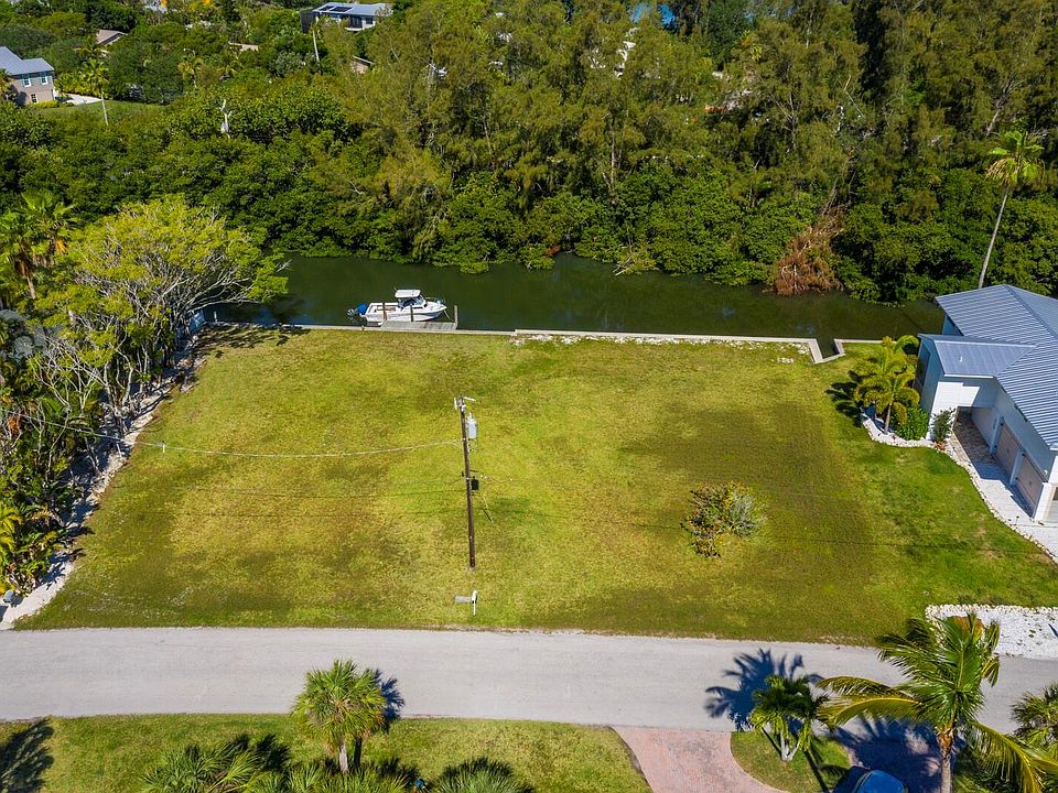 1st image of 7125 Longboat Dr N